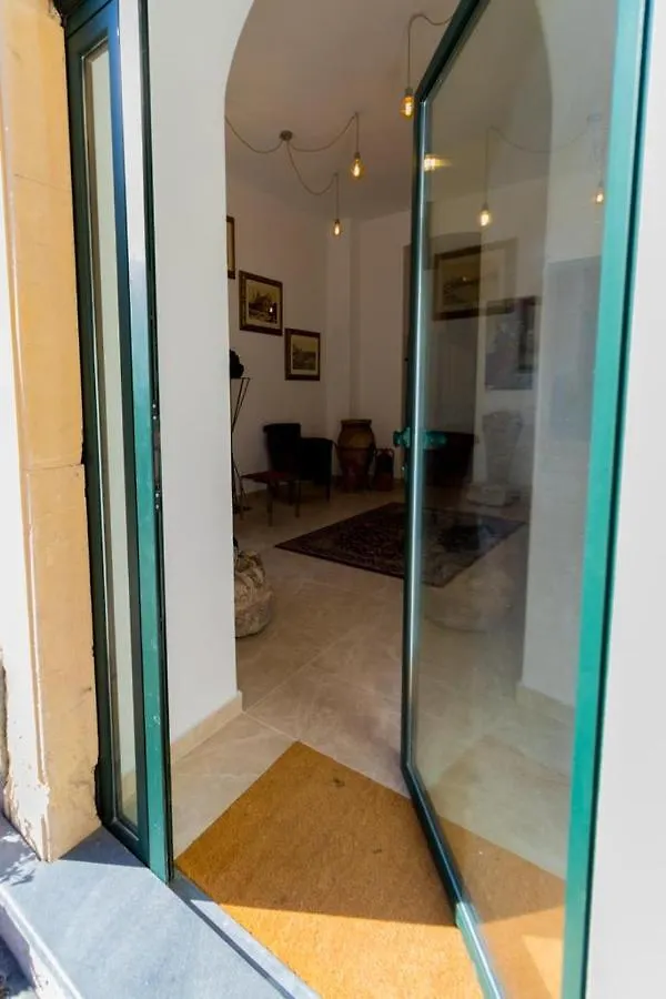 בית הארחה קטאניה Nerello Suites And Rooms