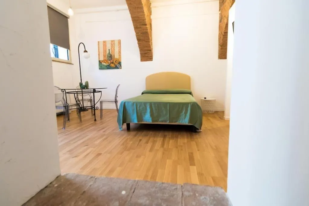 בית הארחה קטאניה Nerello Suites And Rooms